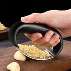 Stainless Steel Garlic Press – Manual Crusher & Mincer Tool