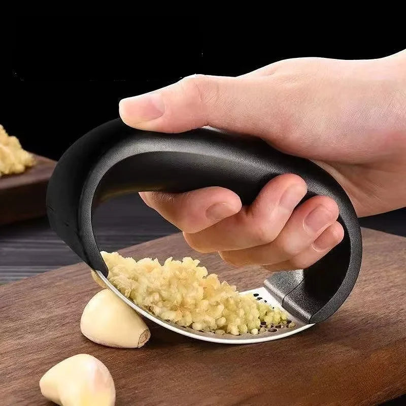 Stainless Steel Garlic Press – Manual Crusher & Mincer Tool