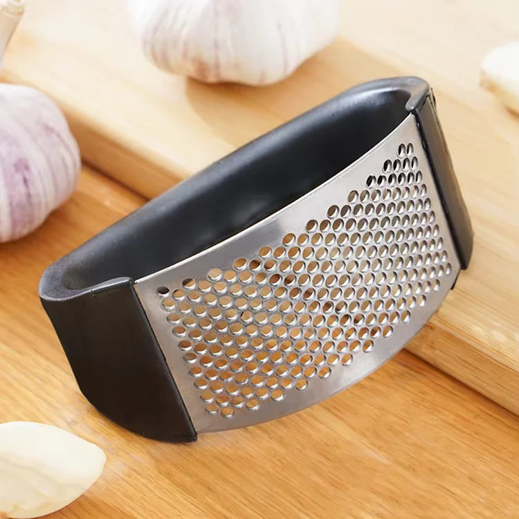 Stainless Steel Garlic Press – Manual Crusher & Mincer Tool